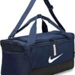 Recensione della borsa Nike Academy Team: qualità e stile casual